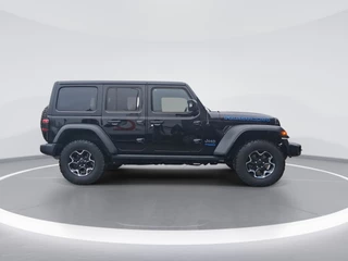 Jeep Wrangler – thumbnail 6