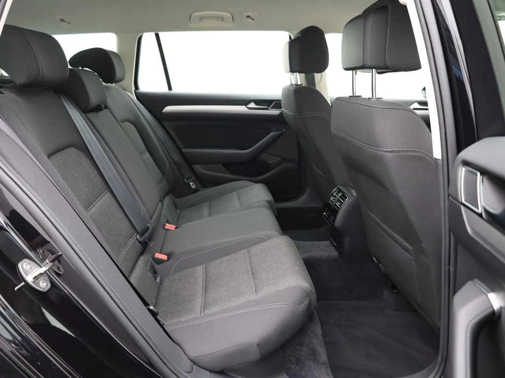 Volkswagen Passat – foto 27