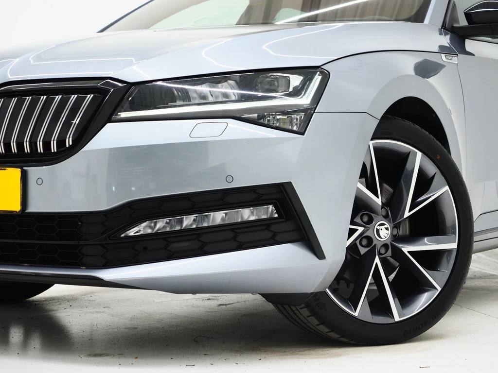 Škoda Superb – foto 11