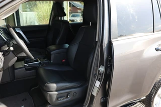 Toyota Land Cruiser – thumbnail 9