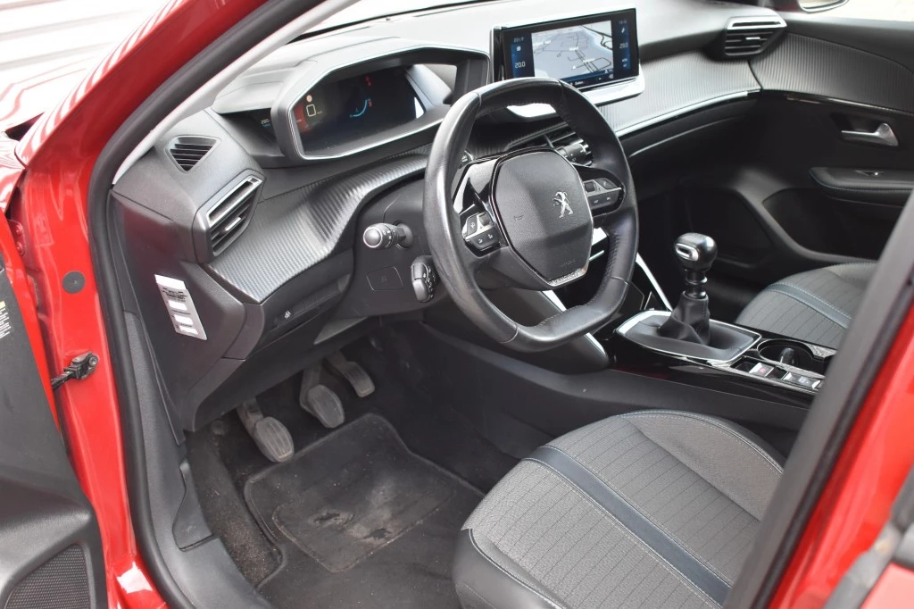Peugeot 208 – foto 13