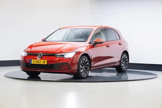 Volkswagen Golf – thumbnail 1