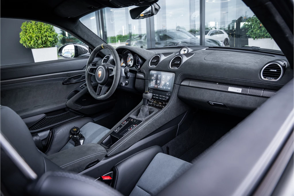Porsche 718 – foto 12