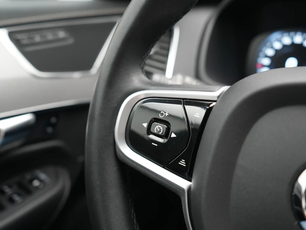 Volvo XC90 – foto 29