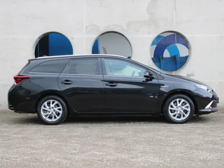 Toyota Auris – thumbnail 4