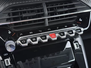 Peugeot e-208 – thumbnail 22
