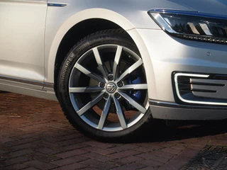 Volkswagen Passat – thumbnail 13