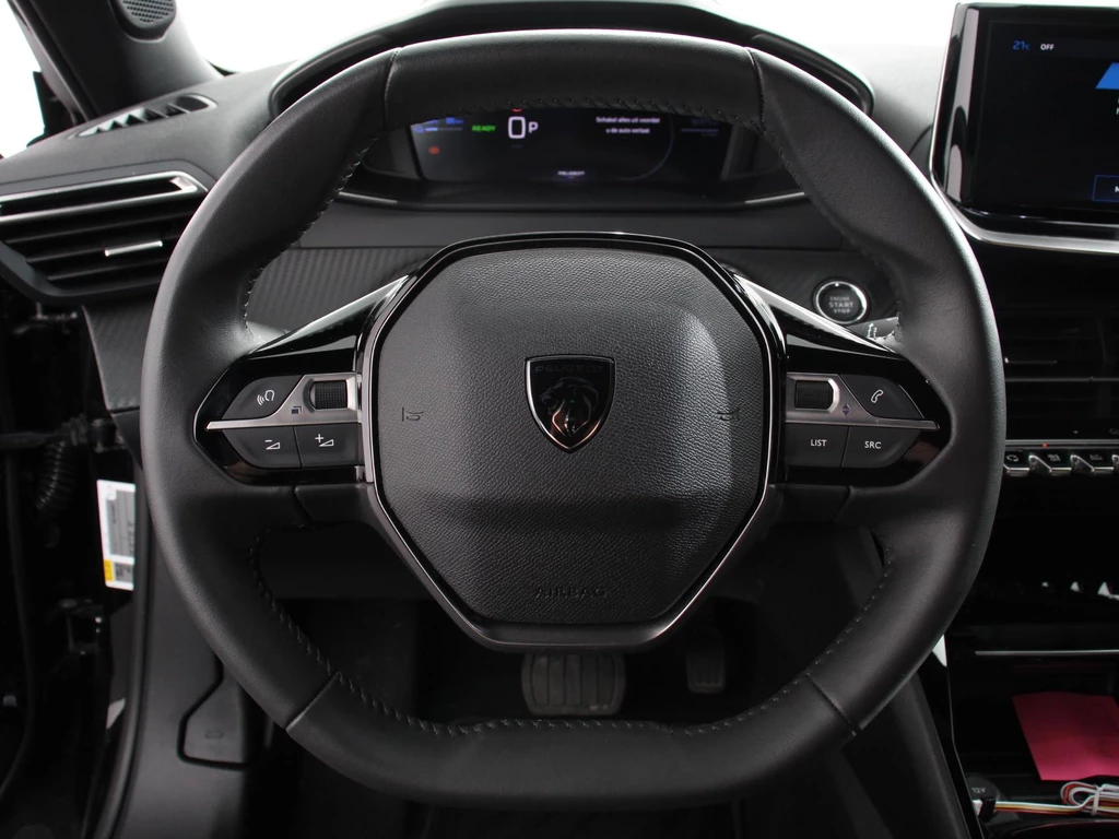 Peugeot e-2008 – foto 15
