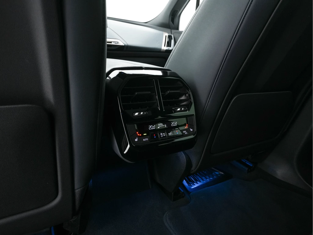 BMW iX – foto 36