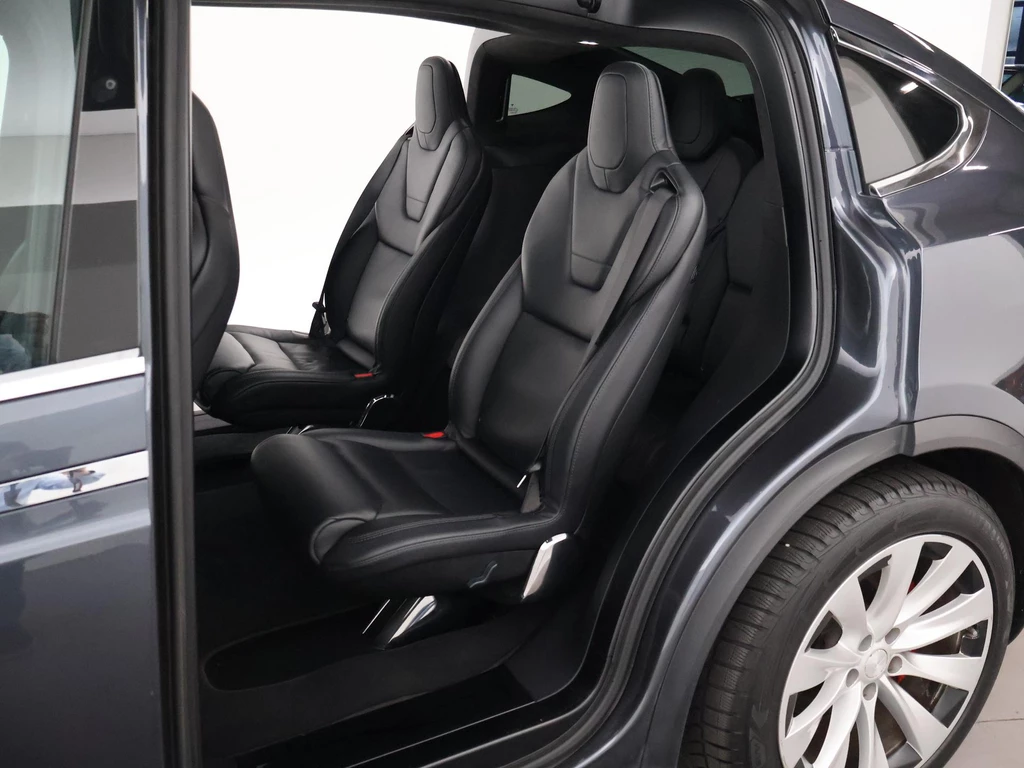 Tesla Model X – foto 27