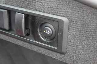 BMW i4 – thumbnail 20