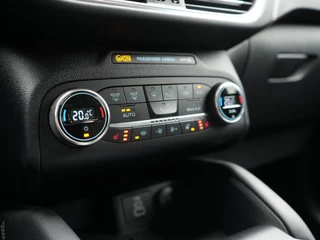 Ford Kuga – thumbnail 33