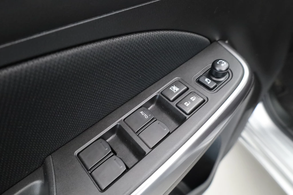 Suzuki Swift – foto 9