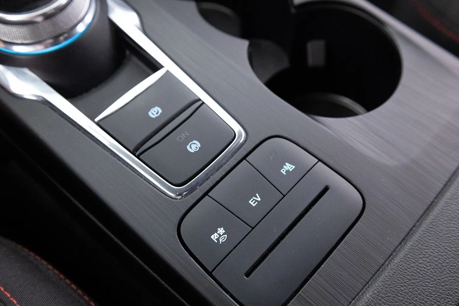 Ford Kuga – foto 19
