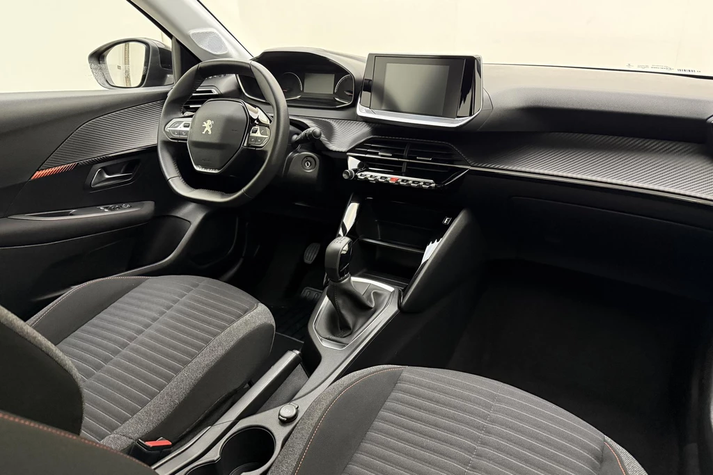 Peugeot 208 – foto 13