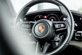 Porsche Taycan – thumbnail 35