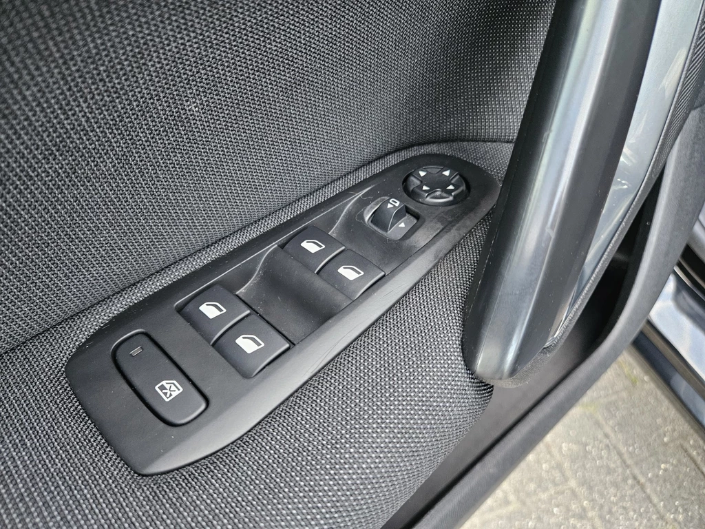 Peugeot 308 – foto 16