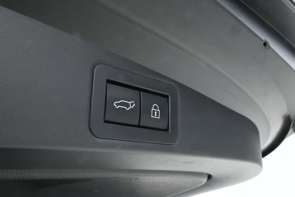 Toyota Corolla Touring Sports – foto 15