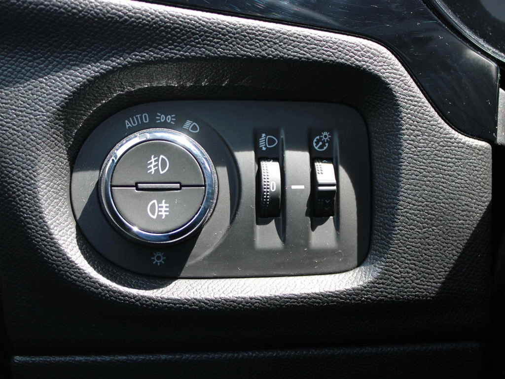 Opel Corsa – foto 15