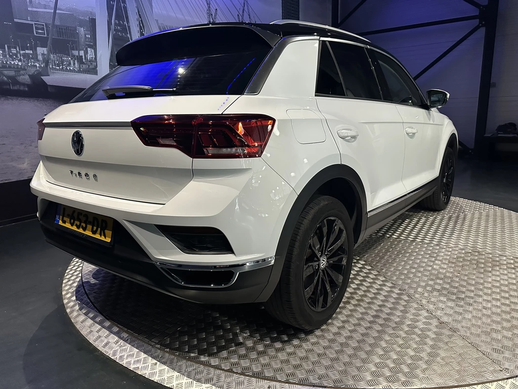 Volkswagen T-Roc – foto 8