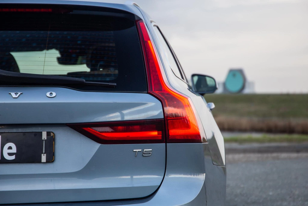 Volvo V90 – foto 18