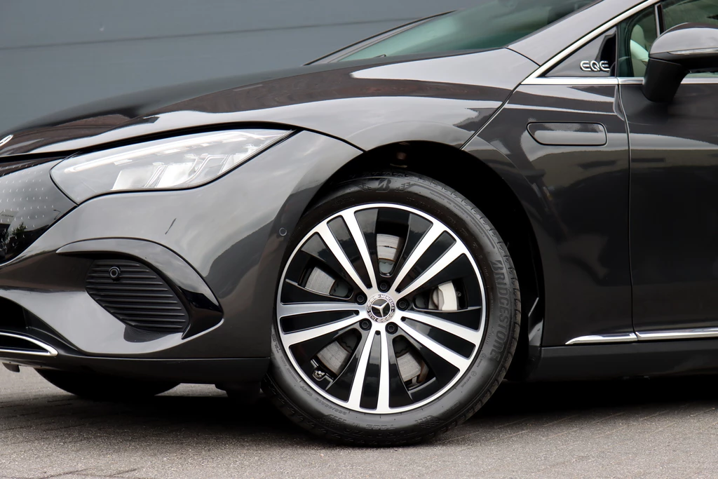 Mercedes-Benz EQE – foto 18