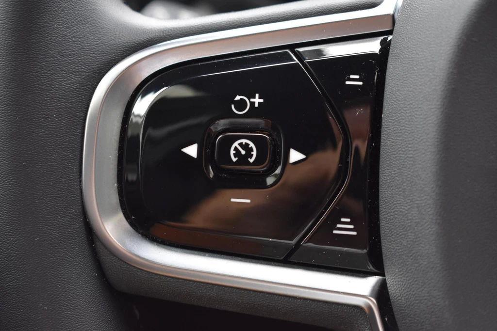 Volvo XC60 – foto 8