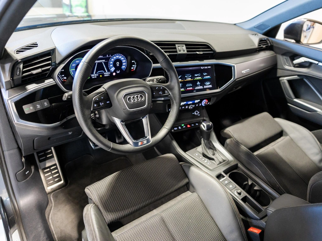Audi Q3 – foto 18