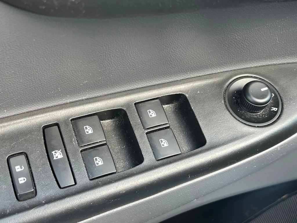 Opel KARL – foto 23