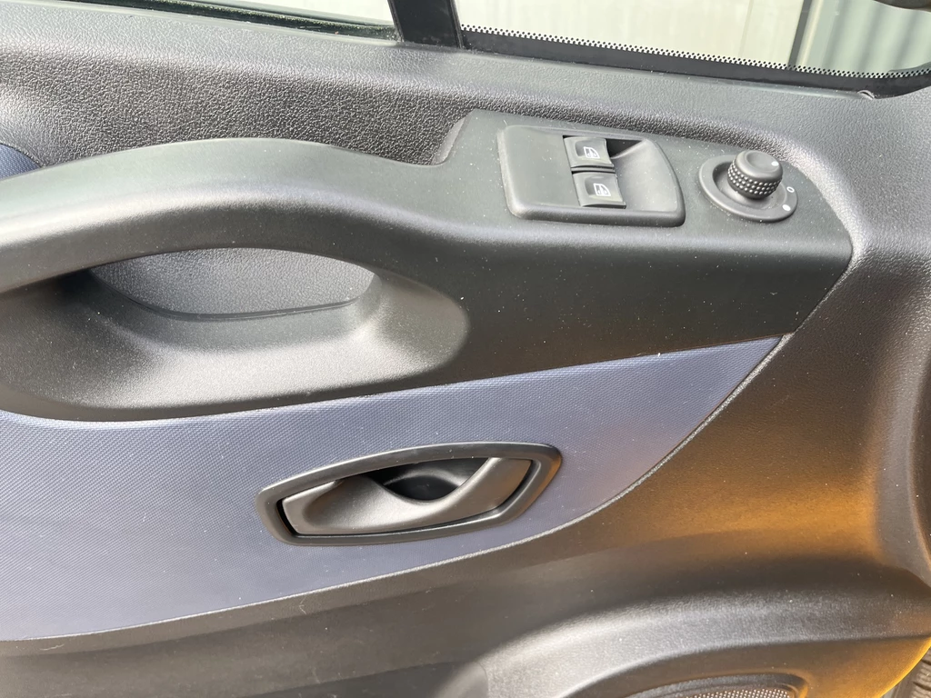 Opel Vivaro – foto 13
