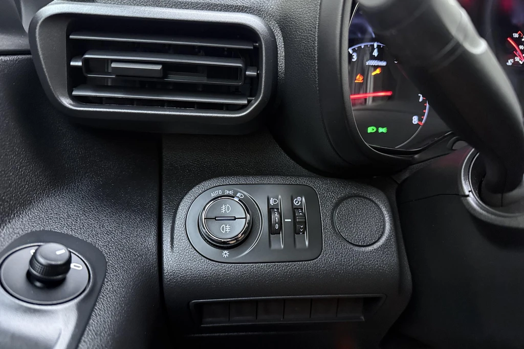 Opel Combo – foto 18