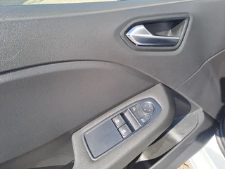 Renault Clio – thumbnail 14