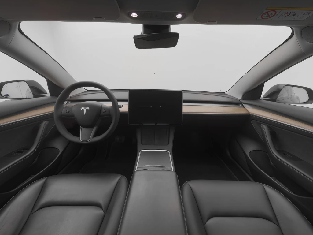 Tesla Model 3 – foto 22