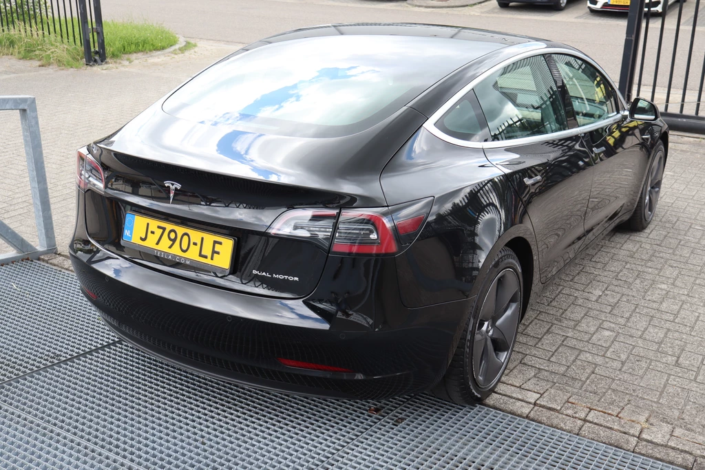Tesla Model 3 – foto 5