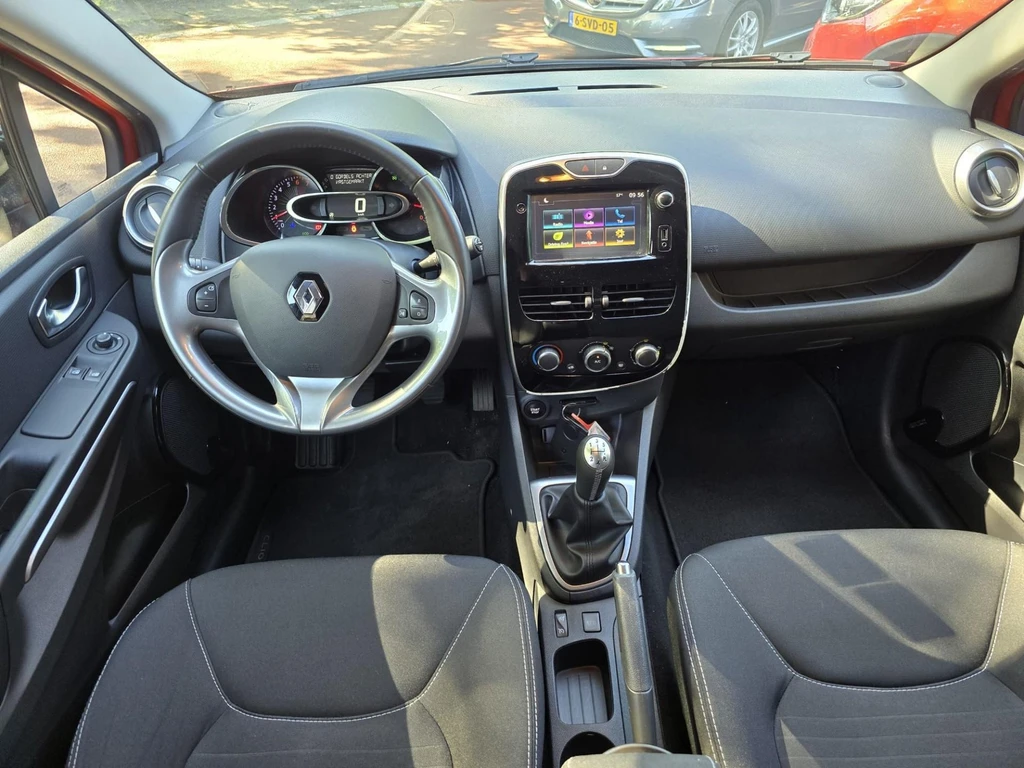 Renault Clio – foto 24