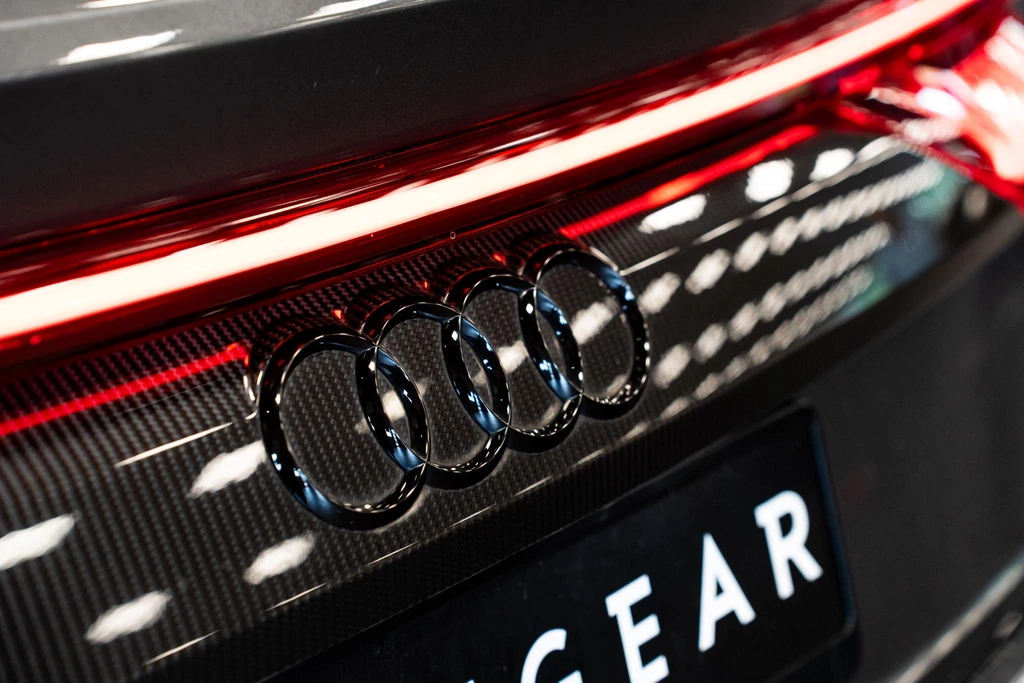 Audi RSQ8 – foto 34