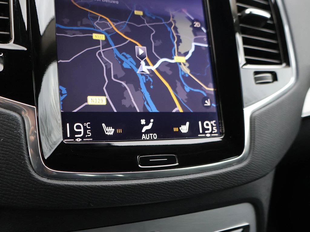 Volvo XC90 – foto 17
