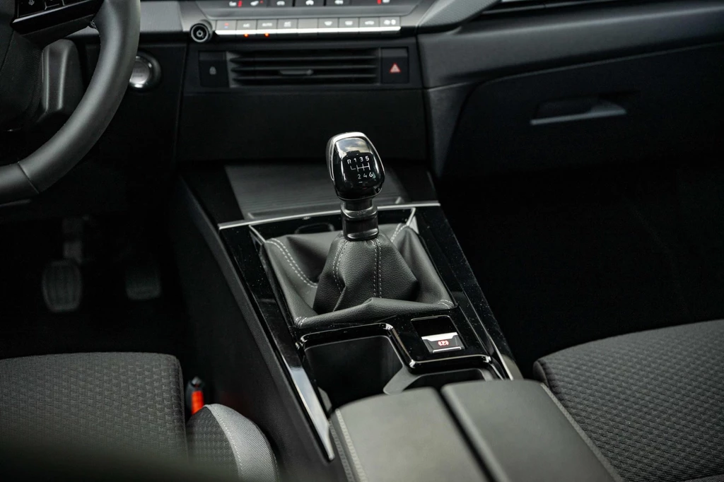 Opel Astra – foto 27