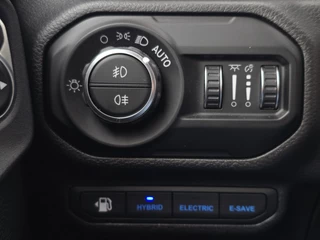 Jeep Wrangler – thumbnail 14