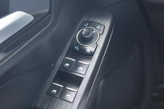 Ford Kuga – thumbnail 45
