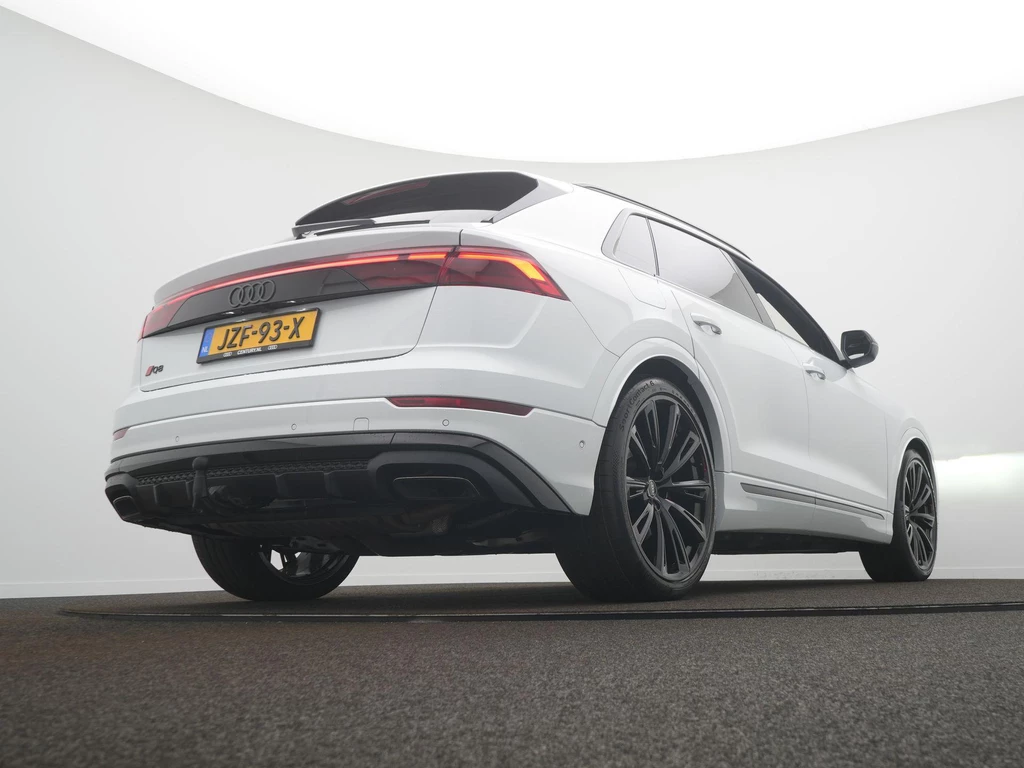 Audi Q8 – foto 7