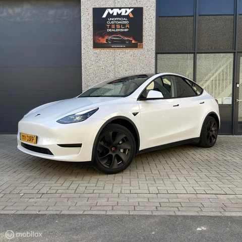 Tesla Model Y + MMX PACK + IAP + TREKHAAK