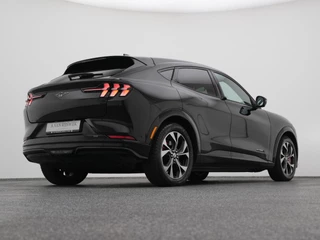 Ford Mustang Mach-E – thumbnail 11
