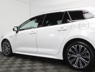 Toyota Corolla Touring Sports – thumbnail 23