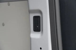 Ford E-Transit Custom – thumbnail 47