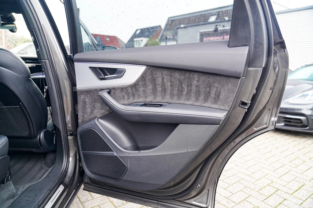 Audi Q7 – foto 18