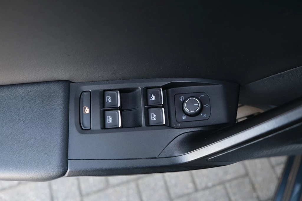 SEAT Leon – foto 14