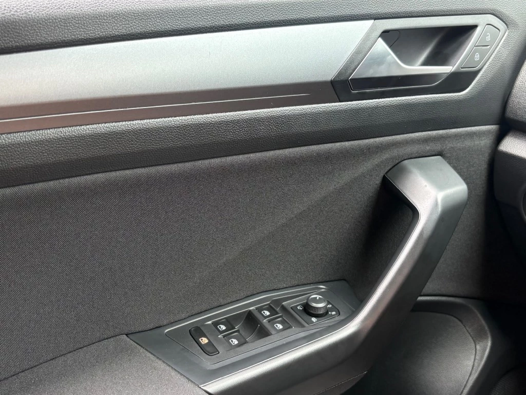 Volkswagen T-Roc – foto 18