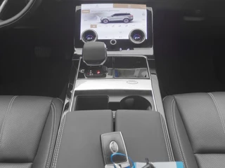 Land Rover Range Rover Velar – thumbnail 27