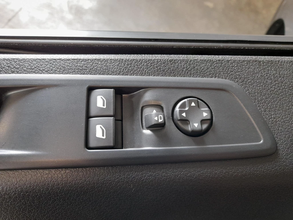 Opel Vivaro – foto 13